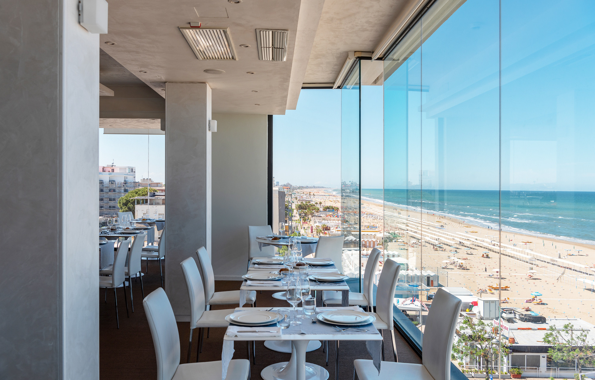 media.Slide_Ristorante_15Hotel_Commodore_Riccione