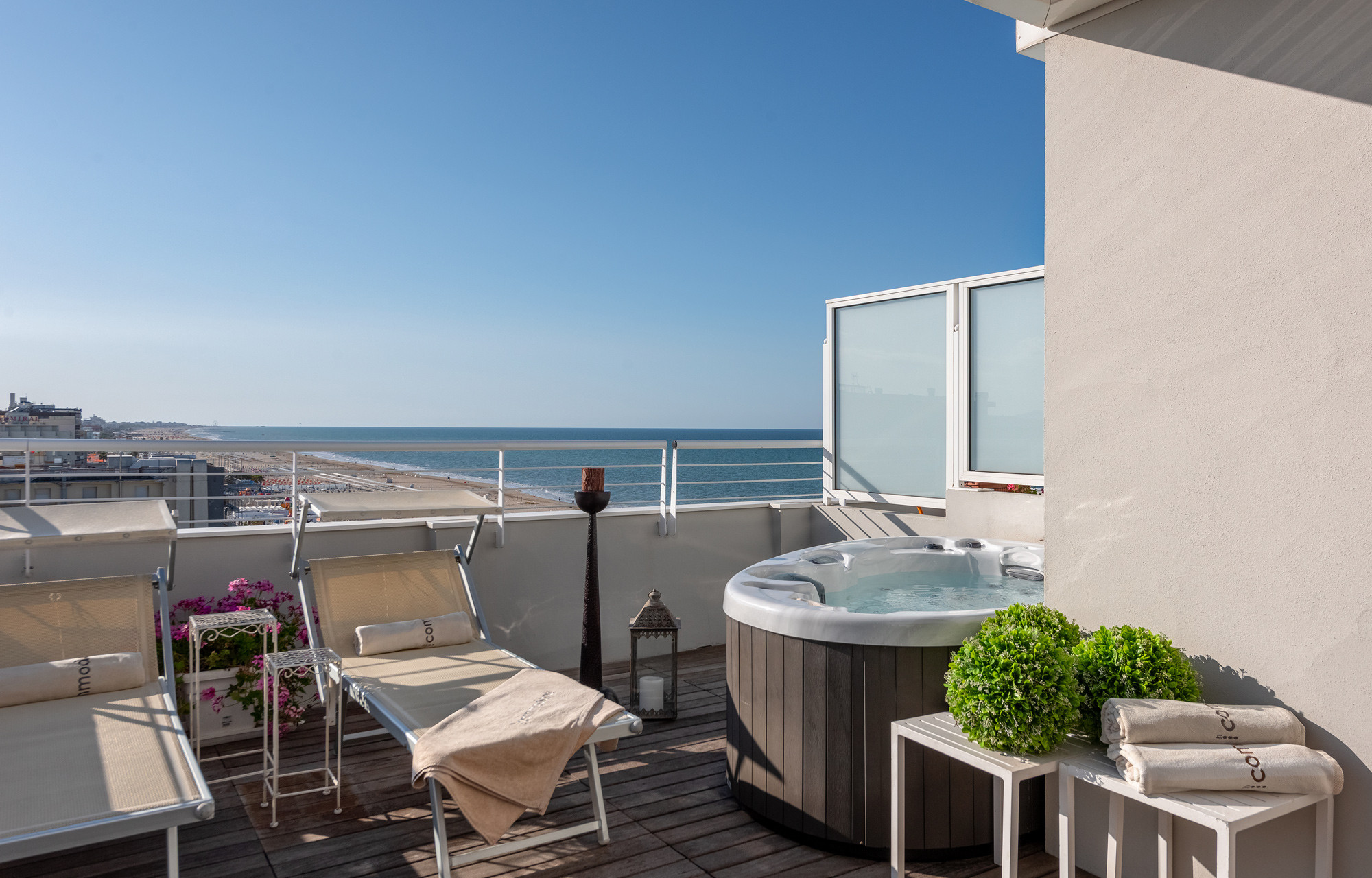 media.Slide_SkyRoom_Deluxe_5Hotel_Commodore_Riccione