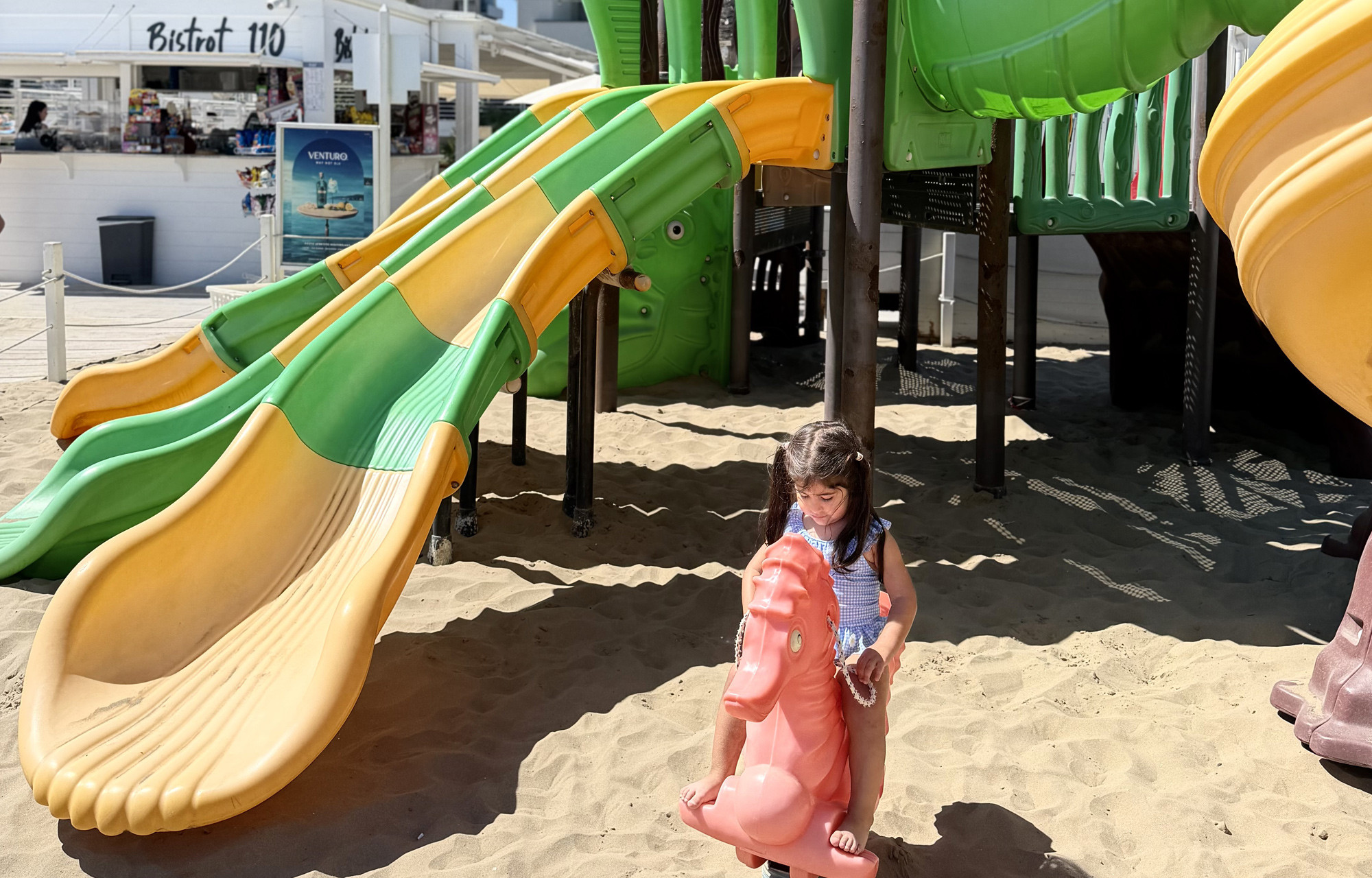 media.Slide_Spiaggia_5Hotel_Commodore_Riccione